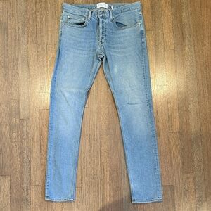 Men's Skinny Jeans in Light Blue Wash - Classic Stretch Denim